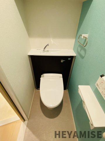 トイレ　※同間取りの別の階のお部屋の写真です※