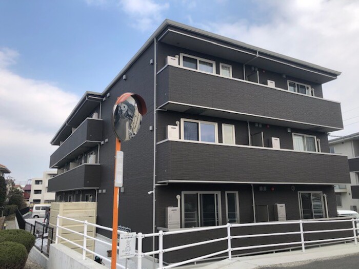 建物外観　落ち着いた雰囲気の外観です