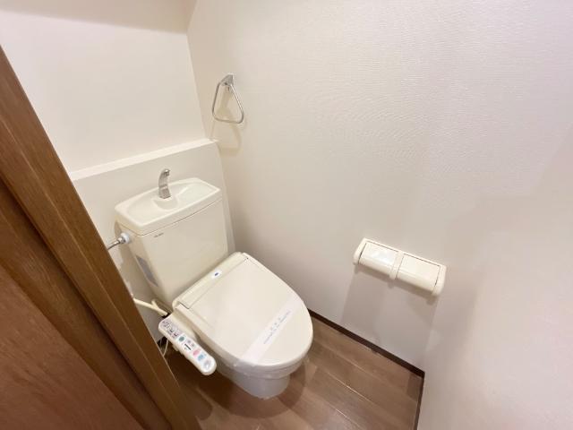 トイレ　トイレ