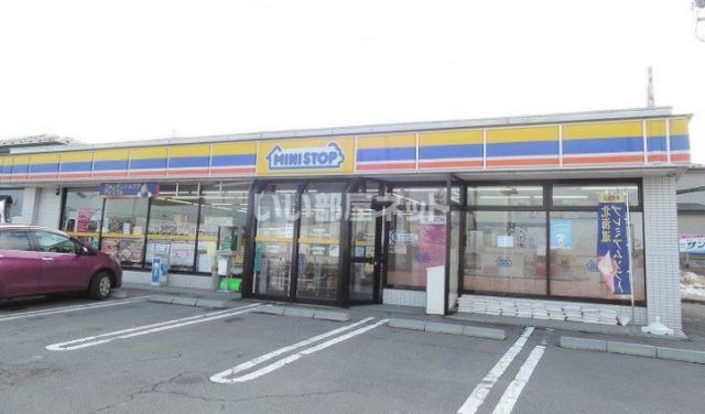 コンビニ　ミニストップ 八戸ニュータウン中央店（コンビニ）まで1095m