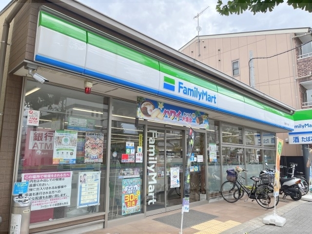 コンビニ　ファミリーマート京都西七条店（コンビニ）まで140m