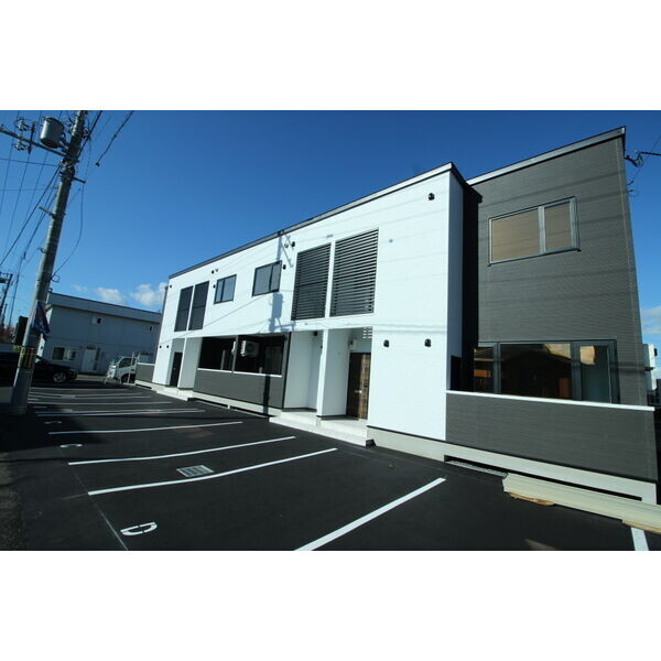 建物外観　札幌市東区東苗穂１０条「ベルメゾングラース東苗穂」