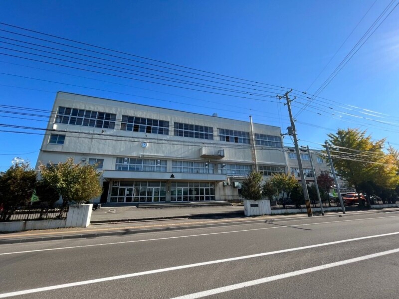 小学校　札幌市立札苗北小学校（小学校）まで425m