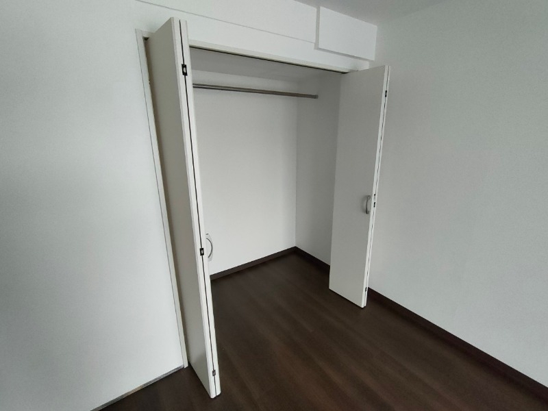 収納　寝室の収納です。部屋がすっきり片付きます。