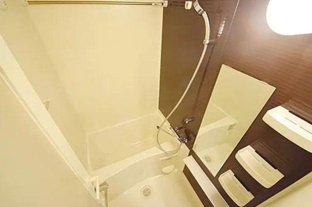 バス・シャワールーム　※別部屋参考写真