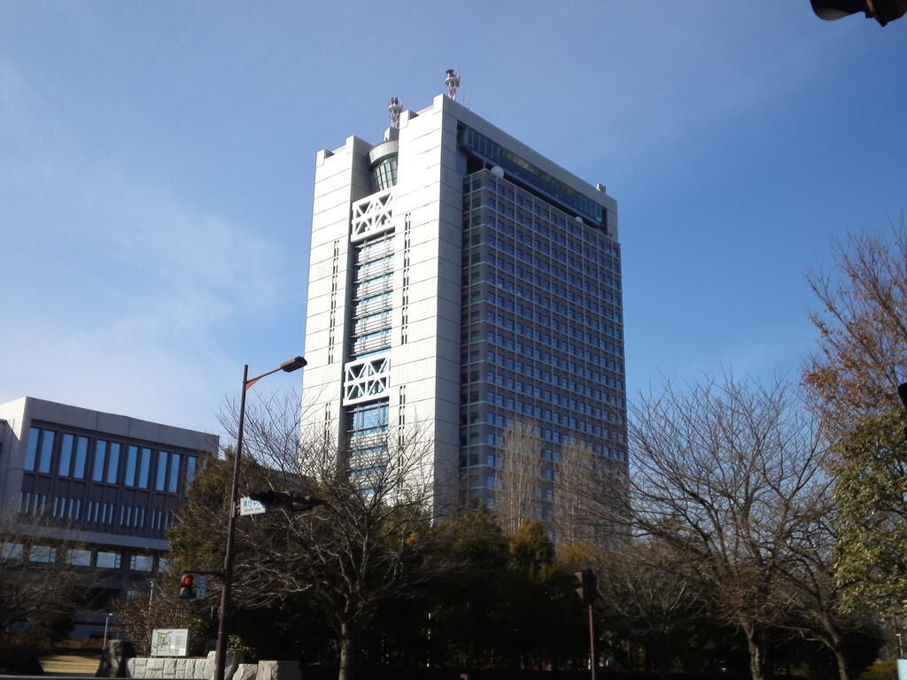 役所　茨城県庁（役所）まで2292m