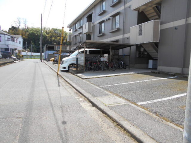 駐車場　駐車場