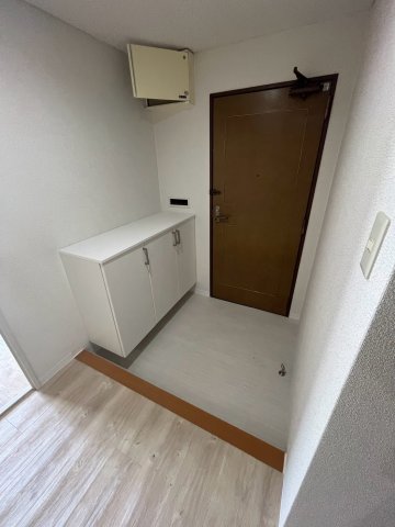 上ヶ原TWENTYEIGHTの玄関写真