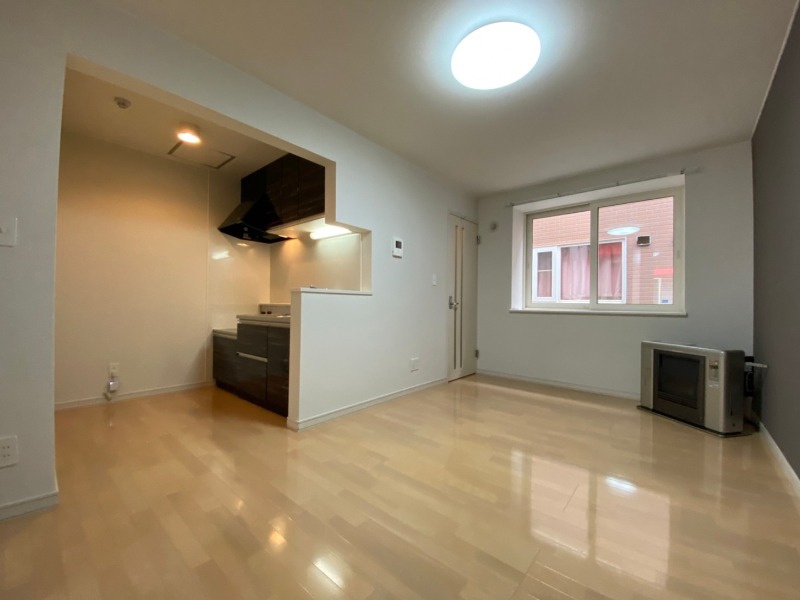 居室・リビング　広くてキレイなお部屋が広がっていて、充実した生活が送れそう。
