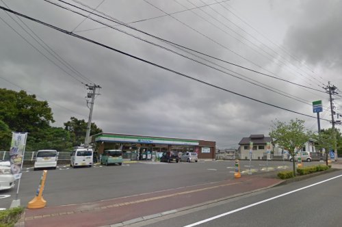 コンビニ　ファミリーマート 国立長崎医療センター前店（コンビニ）まで220m