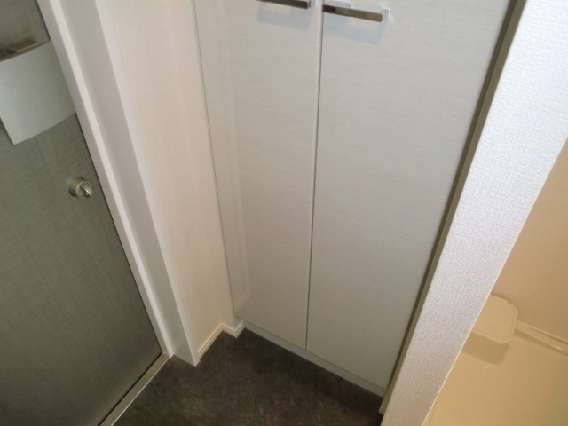 玄関　下足箱