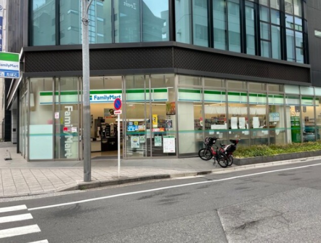 コンビニ　ファミリーマート小伝馬町鞍掛橋店（コンビニ）まで207m