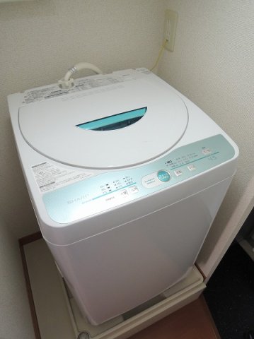 その他設備　洗濯機　(実際と異なる場合が御座います)