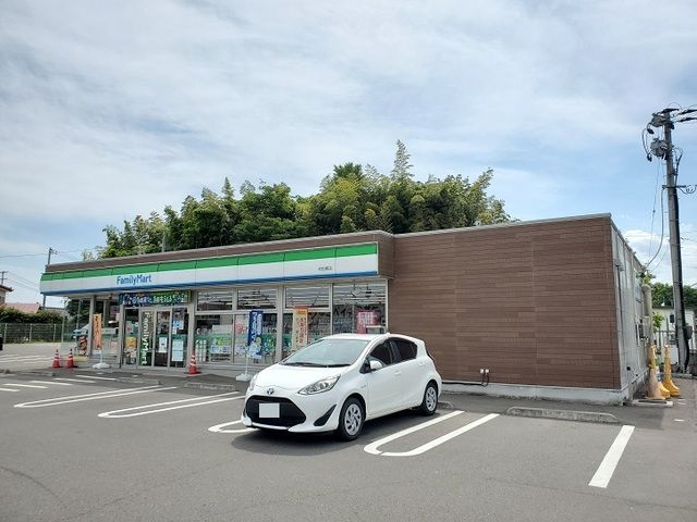 コンビニ　ファミリーマート村田南店（コンビニ）まで750m