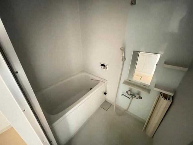 バス・シャワールーム　他号室の参考写真です