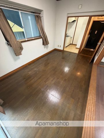 プレステージIIIの居間写真