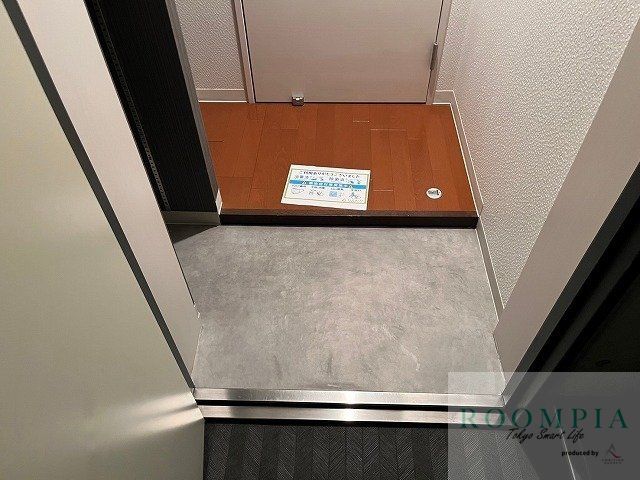 玄関　物件画像
