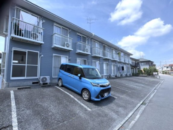 駐車場　裏側駐車場