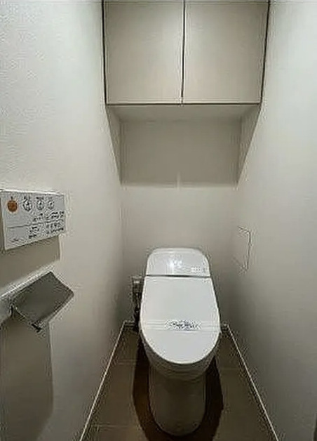トイレ　※別号室参照