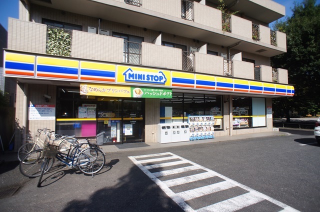 コンビニ　ミニストップ杉並成田西店（コンビニ）まで622m