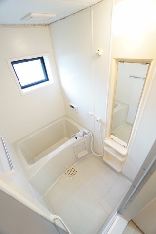 バス・シャワールーム　※同タイプの写真です。