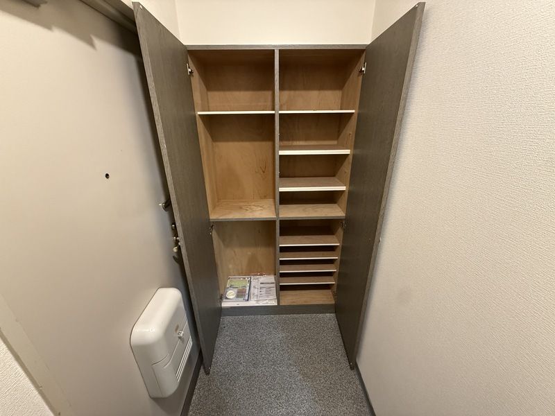収納　シューズボックス