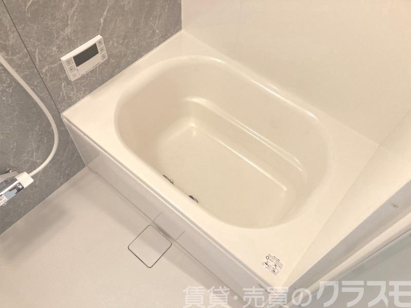 バス・シャワールーム　浴室乾燥機＆追い焚き機能付きバス♪