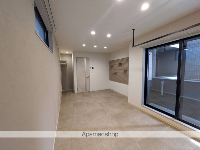 Azur舟入南の居間写真