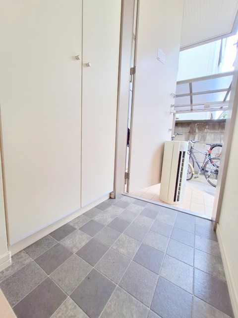 玄関　※別部屋参照