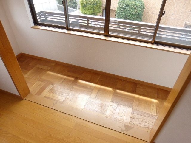 その他設備　★南西向きで日当たりのいいサンルームです★