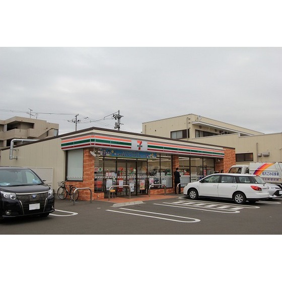 コンビニ　セブンイレブン仙台銀杏町店（コンビニ）まで215m
