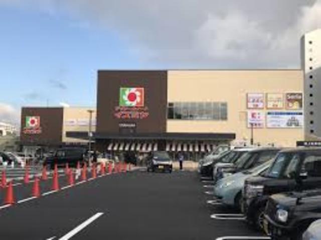 ショッピングセンター　カナートモール伏見（ショッピングセンター）まで833m