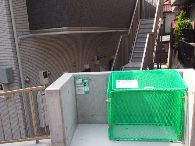 その他共有部分　退去前につき別室の写真です。