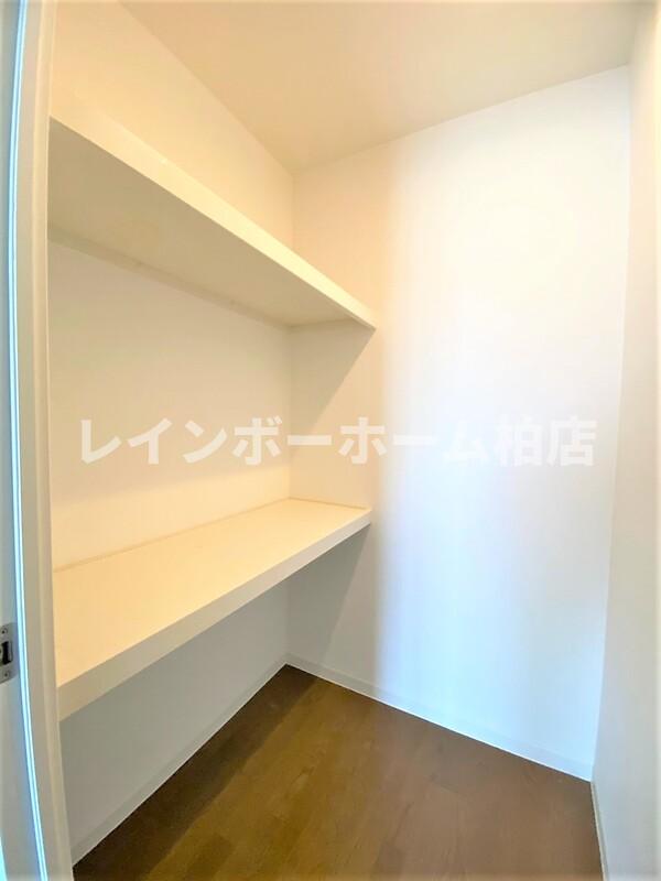収納　ウォークインクローゼットです