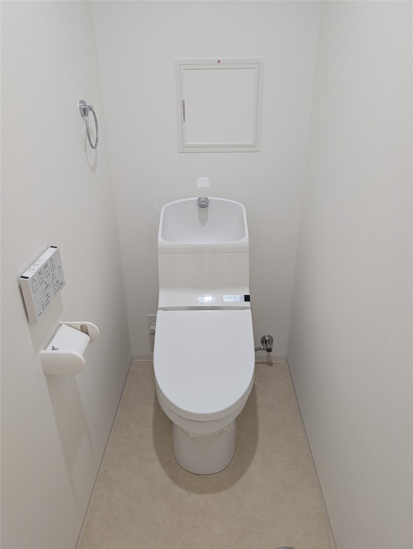 ＪＲ山陽本線 姫路駅 徒歩5分 7階建 築8年のトイレ写真