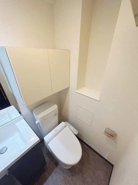 トイレ　別部屋同仕様タイプ