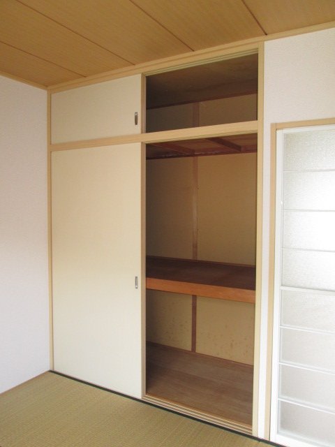 パレス宮の前の内装写真