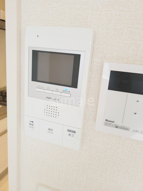 セキュリティ　モニター付きインターフォン付いてます。