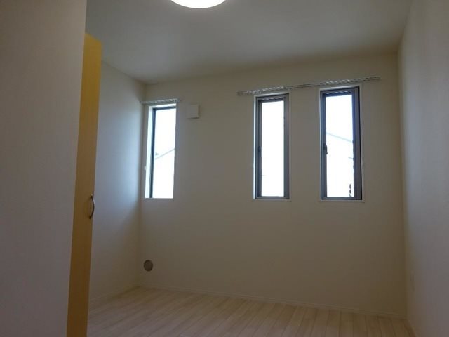 その他部屋・スペース　日当たりの良いお部屋です。