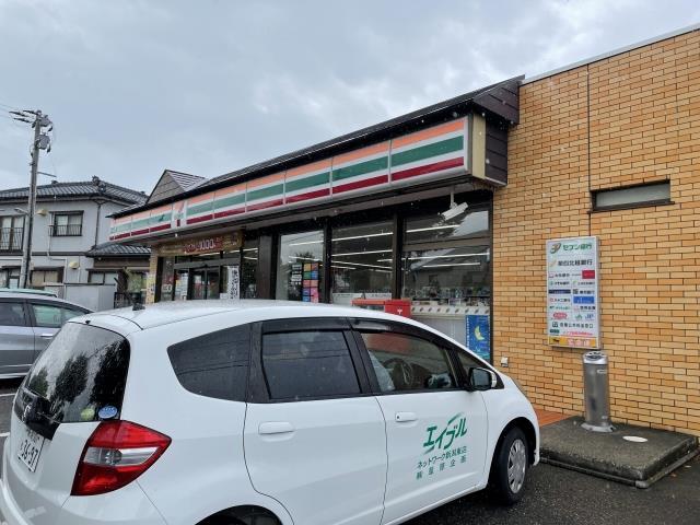 コンビニ　セブンイレブン新潟中野山店（コンビニ）まで803m