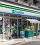 コンビニ　ファミリーマート（コンビニ）まで747m