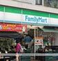 コンビニ　ファミリーマート上北沢駅前南口店（コンビニ）まで727m