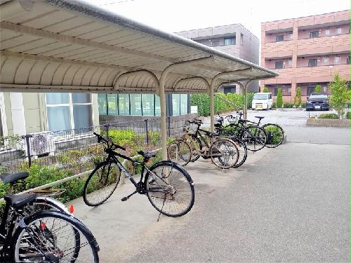 その他共有部分　駐輪場完備