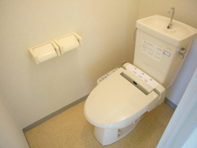 トイレ　同タイプ内観です