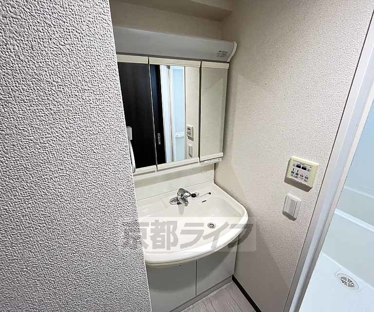 ジョイシティ二条城前の内装写真