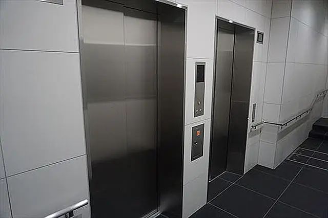 ロビー