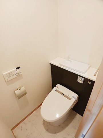 トイレ　ゆったりとした空間のトイレです