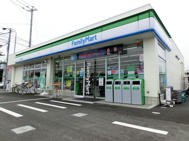 コンビニ　ファミリーマート松戸岩瀬店（コンビニ）まで860m