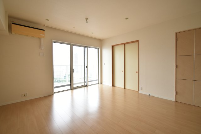 居室・リビング　＊居住中の為過去写真参照