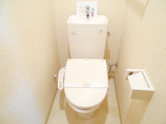 トイレ　参考写真（同物件別部屋）